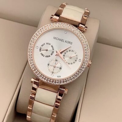Pearl Designed Fashion Watch
